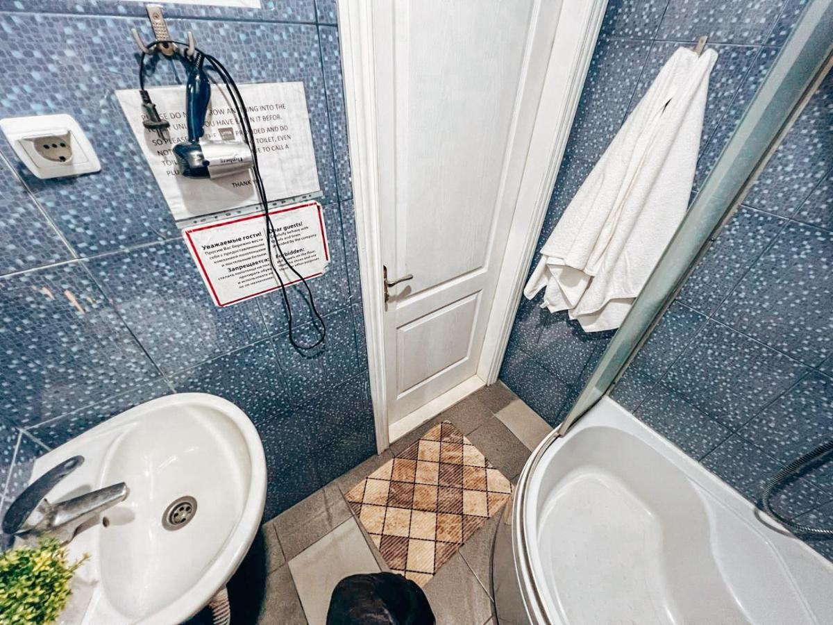 Guest House On Saksahanskoho Street 키예프 외부 사진