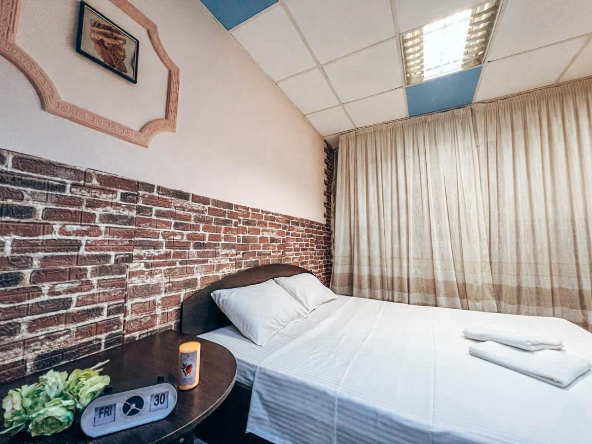 Guest House On Saksahanskoho Street 키예프 외부 사진